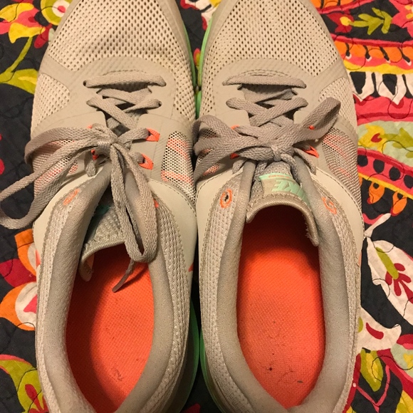 Lightly Worn Nike  Shoes - Picture 4 of 5